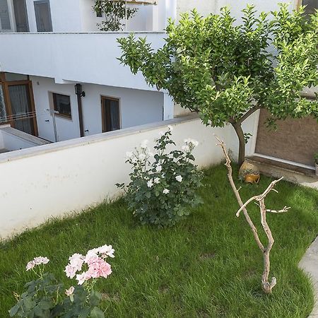 A Due Passi Dal Centro Acomodação com café da manhã Alberobello Exterior foto
